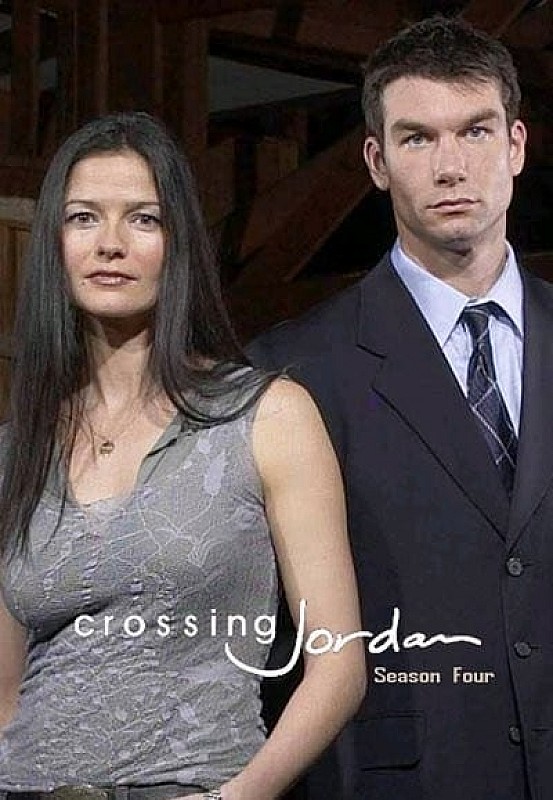 {title} saison 4 poster